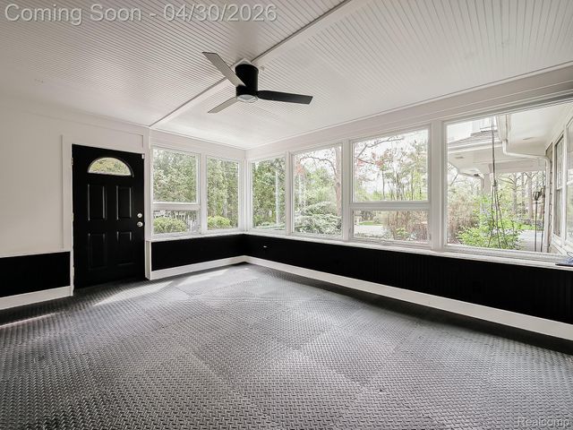 2085 Quarton Road, Bloomfield Hills, MI 48301