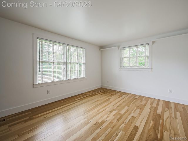 2085 Quarton Road, Bloomfield Hills, MI 48301