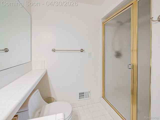 2085 Quarton Road, Bloomfield Hills, MI 48301
