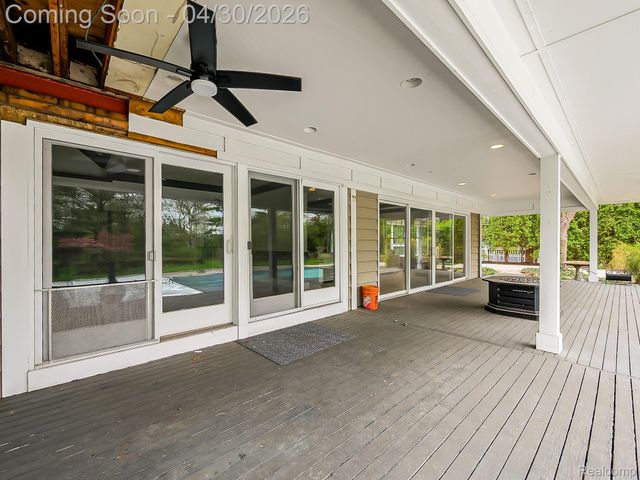2085 Quarton Road, Bloomfield Hills, MI 48301