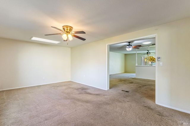 119 Carlsbad Cir, Vacaville, CA 95687