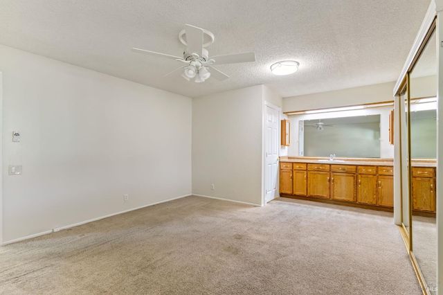 119 Carlsbad Cir, Vacaville, CA 95687