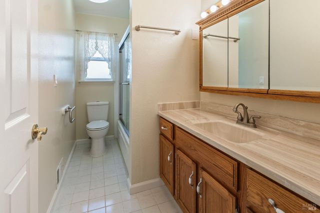 119 Carlsbad Cir, Vacaville, CA 95687