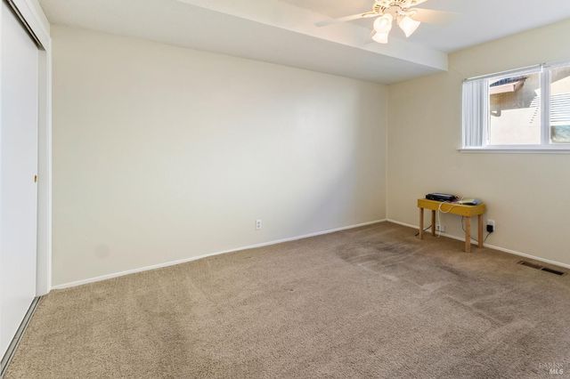 119 Carlsbad Cir, Vacaville, CA 95687