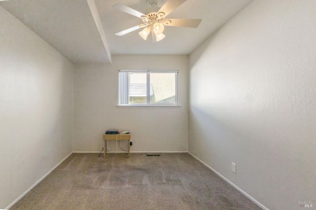 119 Carlsbad Cir, Vacaville, CA 95687