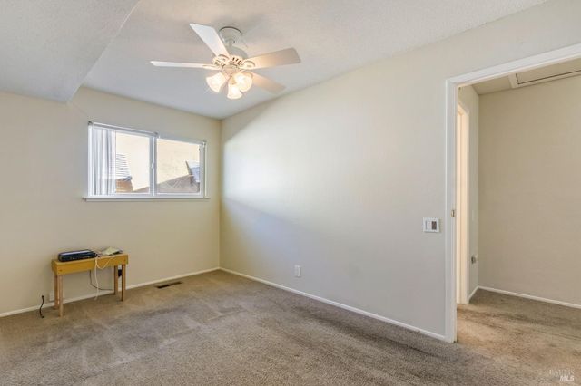 119 Carlsbad Cir, Vacaville, CA 95687