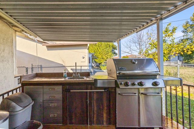 119 Carlsbad Cir, Vacaville, CA 95687