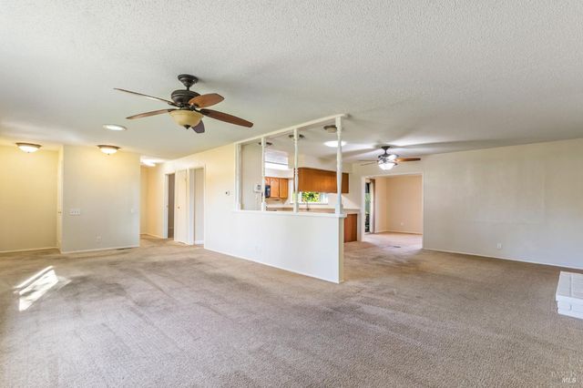 119 Carlsbad Cir, Vacaville, CA 95687