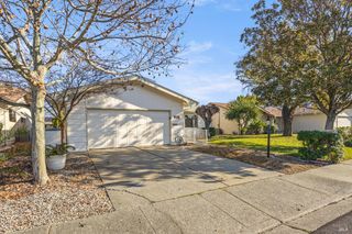 119 Carlsbad Cir, Vacaville, CA 95687