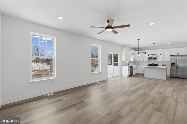 918 OLIVE ST, Burlington, NJ 08016