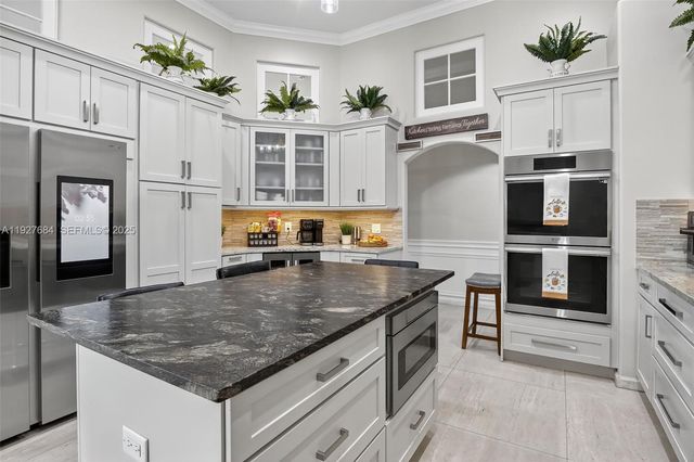 1488 Lantana Ct, Weston, FL 33326