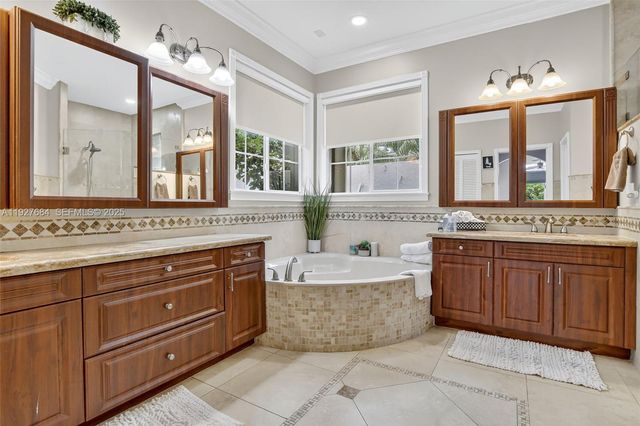 1488 Lantana Ct, Weston, FL 33326