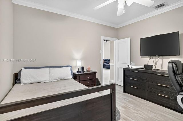 1488 Lantana Ct, Weston, FL 33326