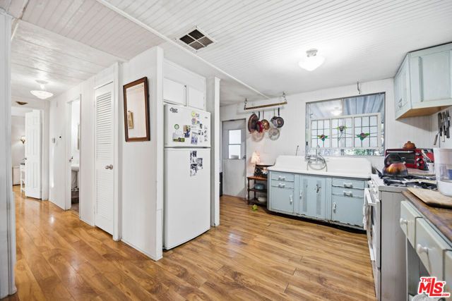 1667 Las Virgenes Canyon Road 5, Calabasas, CA 91302