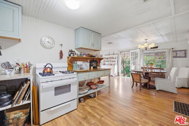 1667 Las Virgenes Canyon Road 5, Calabasas, CA 91302