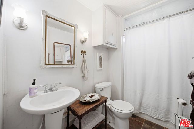 1667 Las Virgenes Canyon Road 5, Calabasas, CA 91302