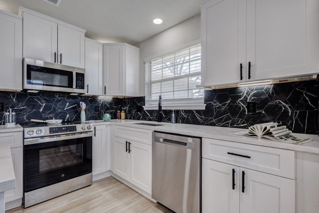 2318 Overbrook Drive, Arlington, TX 76014