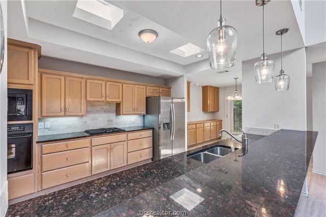 1309 Essex Green, College Station, TX 77845