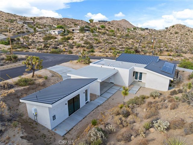 6218 Farrelo Road, Yucca Valley, CA 92284