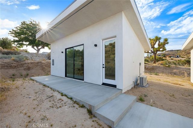 6218 Farrelo Road, Yucca Valley, CA 92284