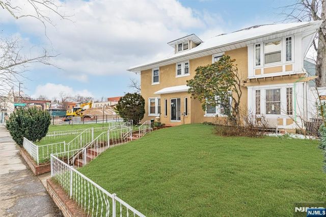 49-51 Lyons Avenue, Newark, NJ 07112