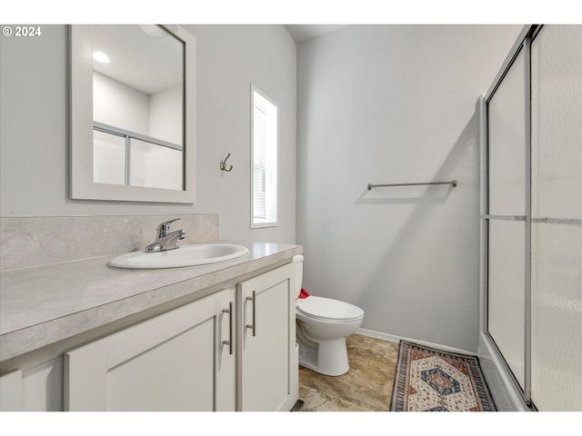 540 Sw LIBERTY BELL Dr, Beaverton, OR 97006