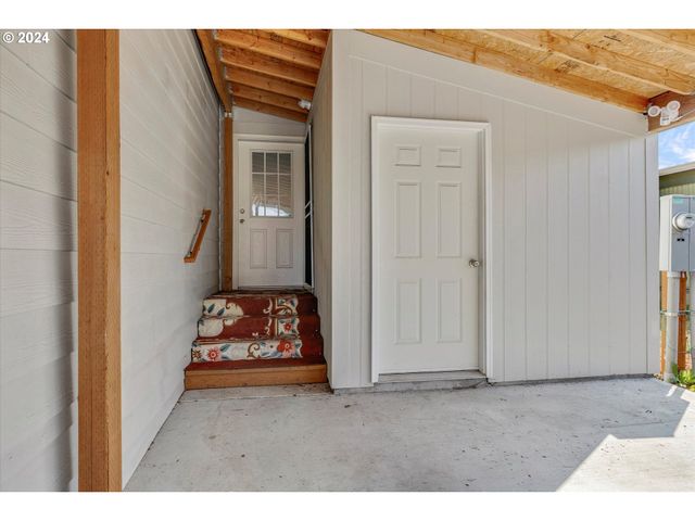 540 Sw LIBERTY BELL Dr, Beaverton, OR 97006