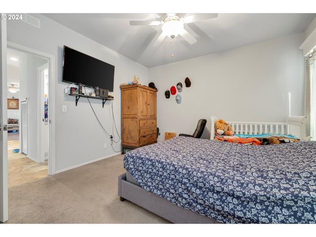 540 Sw LIBERTY BELL Dr, Beaverton, OR 97006