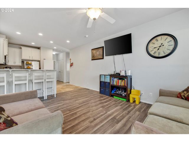 540 Sw LIBERTY BELL Dr, Beaverton, OR 97006