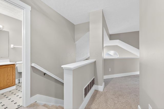 1661 Meadowlark Lane, Marysville, OH 43040