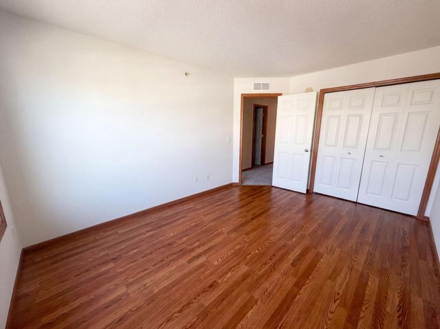 7231 Jewel Lane N 702, Maple Grove, MN 55311