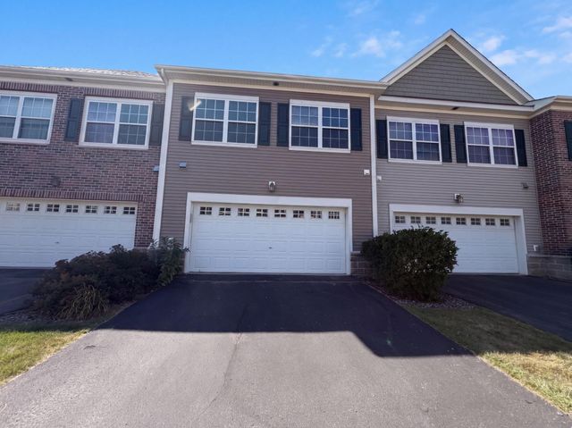 7231 Jewel Lane N 702, Maple Grove, MN 55311
