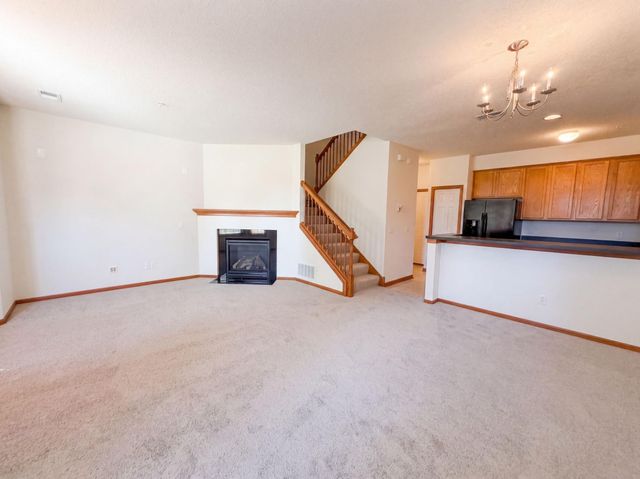 7231 Jewel Lane N 702, Maple Grove, MN 55311