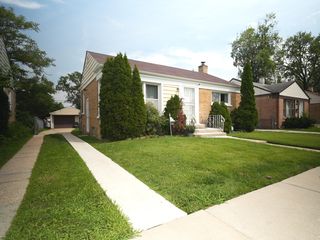 531 48th Avenue, Bellwood, IL 60104