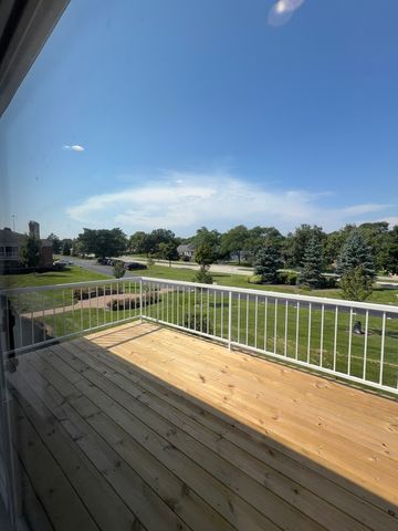 124 Carriage Way Drive 209B, Burr Ridge, IL 60527