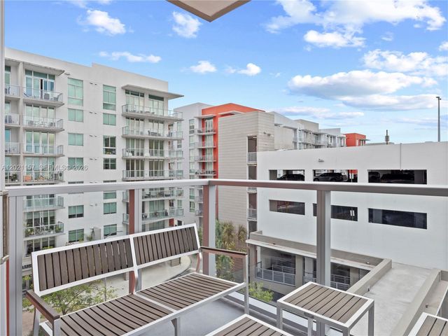 7825 NW 107th Ave 522, Doral, FL 33178