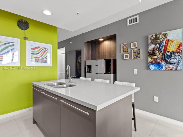 7825 NW 107th Ave 522, Doral, FL 33178