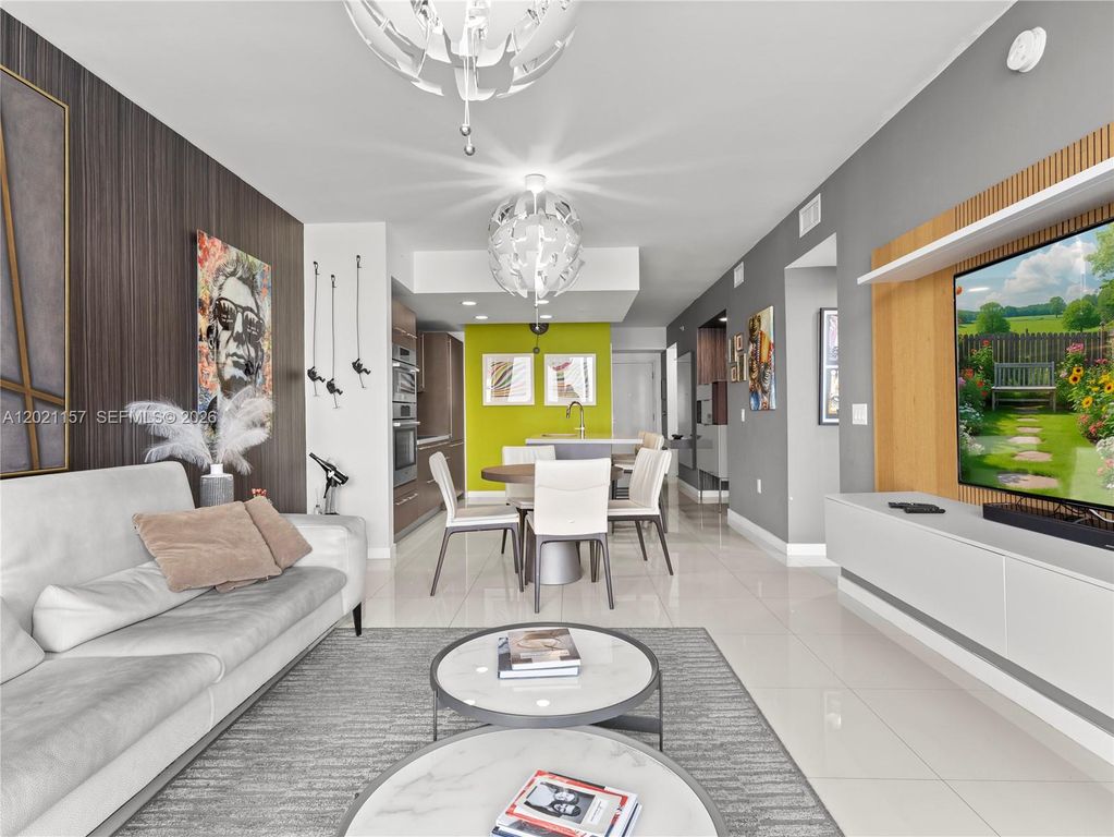 7825 NW 107th Ave 522, Doral, FL 33178