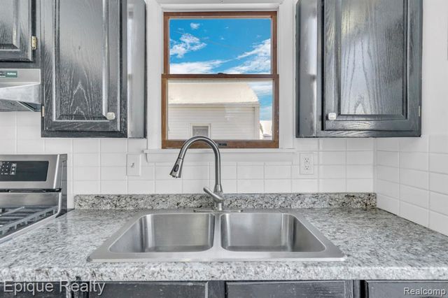 361 Buckingham Avenue, Flint, MI 48507