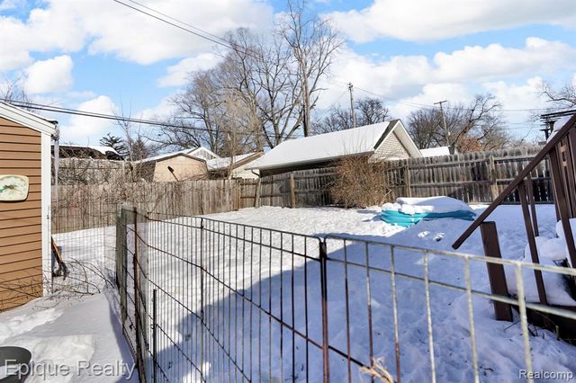 361 Buckingham Avenue, Flint, MI 48507