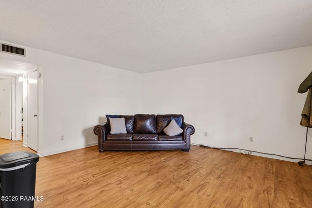 115 W Foch Street, Lafayette, LA 70501