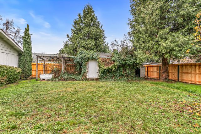 1846 Hart Avenue, Medford, OR 97501