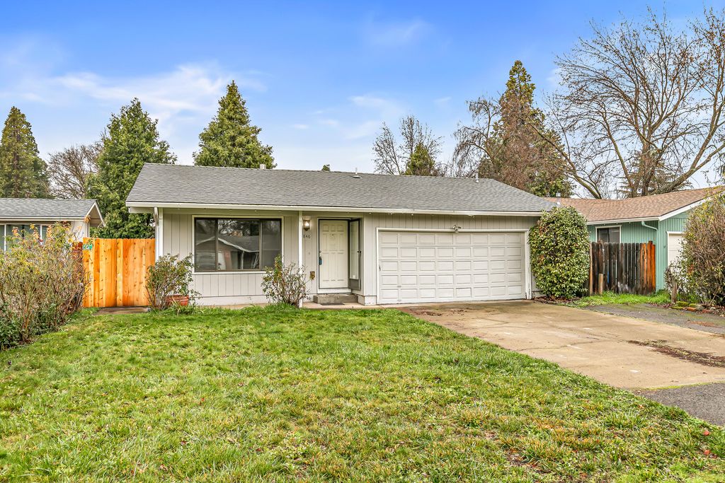 1846 Hart Avenue, Medford, OR 97501
