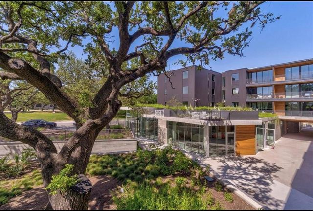 900 S 1st ST 304, Austin, TX 78704