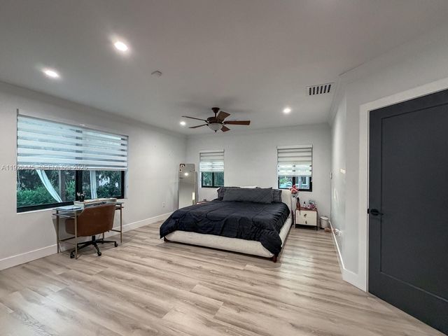 7840 SW 18th Ter, Miami, FL 33155