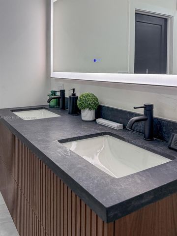 7840 SW 18th Ter, Miami, FL 33155