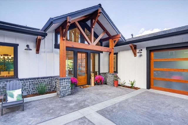 230 Fern Rock Way, Boulder Creek, CA 95006