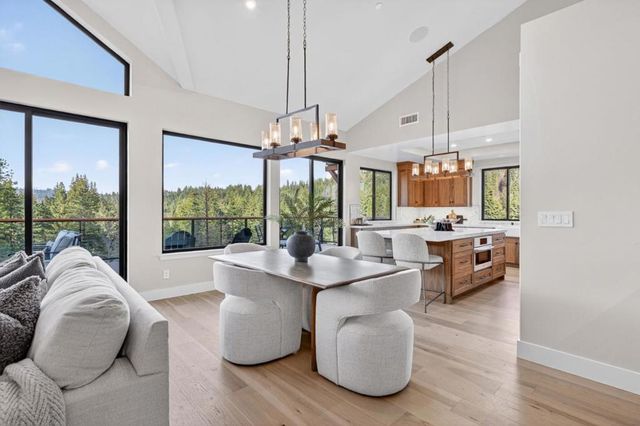 230 Fern Rock Way, Boulder Creek, CA 95006