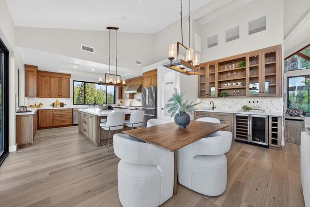 230 Fern Rock Way, Boulder Creek, CA 95006