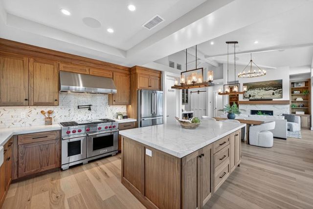 230 Fern Rock Way, Boulder Creek, CA 95006